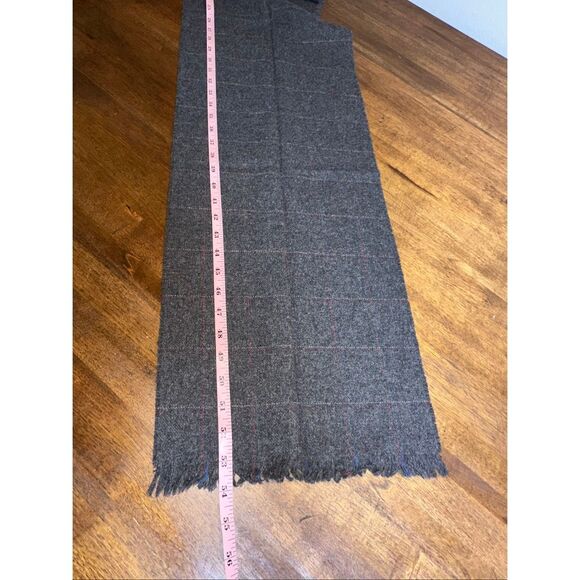 Holmes New Wool Scarf - Picture 5 of 6